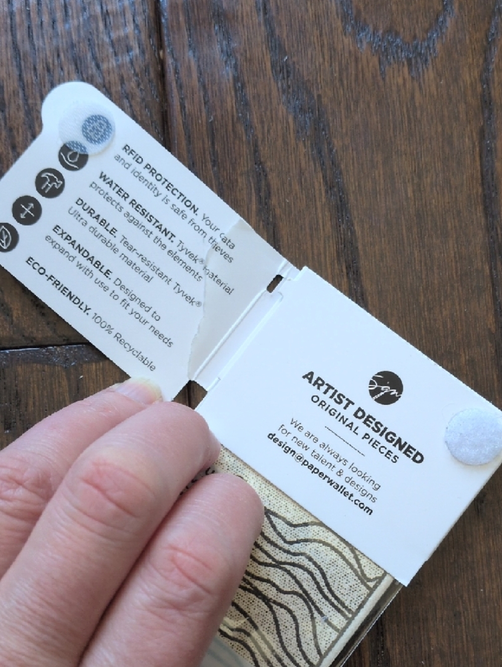PAPERWALLET I NWT Artist Designed Waves Pattern Tyvek Compact Micro Wallet - Picture 11 of 16